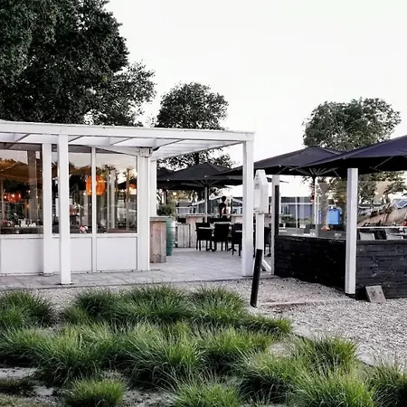 Casa de Férias Strand & Veluwemeer - Cube Elite Premium Bad Hoophuizen